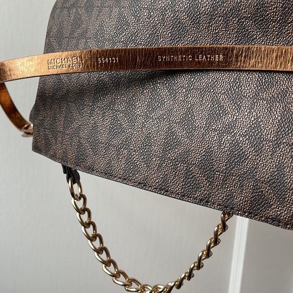 Michael Kors Belt Wallet Brown - Picture 4 of 4